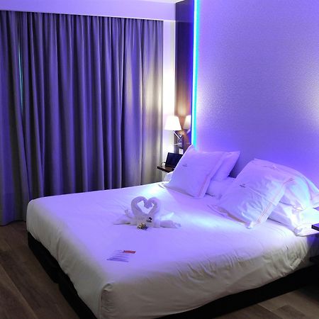 Mb Boutique Hotel - Adults Recommended Nerja Bagian luar foto